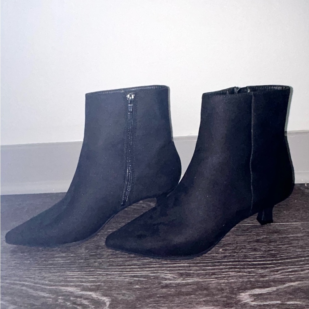 Elegant Black Ankle Boots